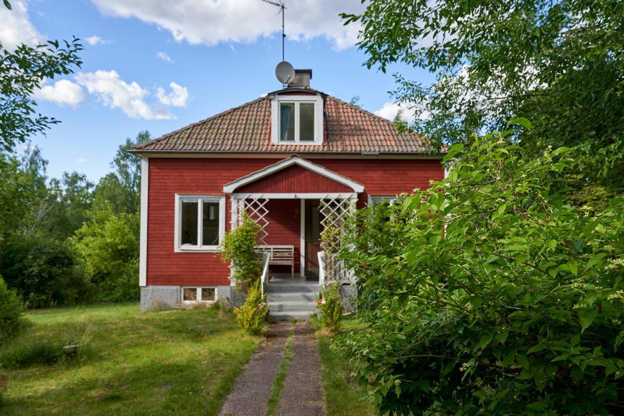 Red Haven Cottage Edsbruk Zewnętrze zdjęcie